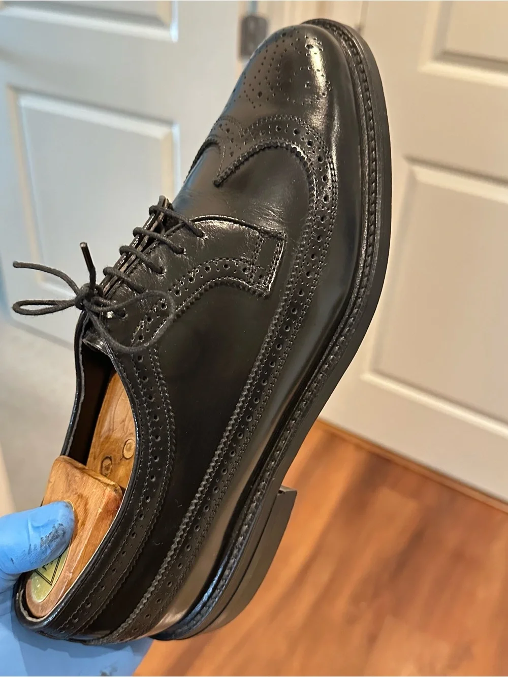 Stuart McGuire Vintage Brogue Derby Shoes - Classic Leather Lace-Up.